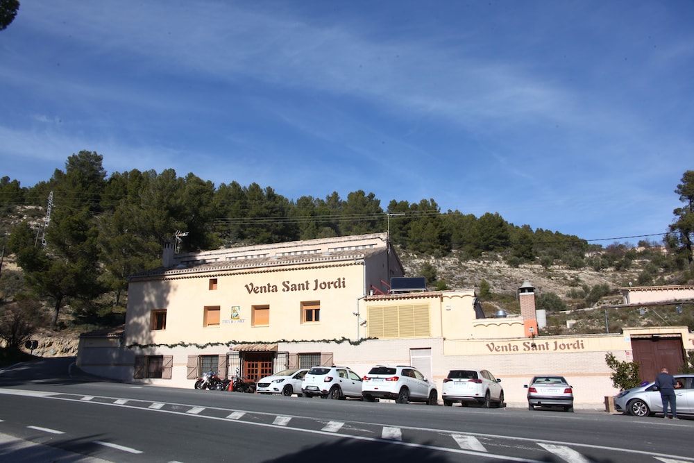 Hospedium Hotel Venta Sant Jordi view 3