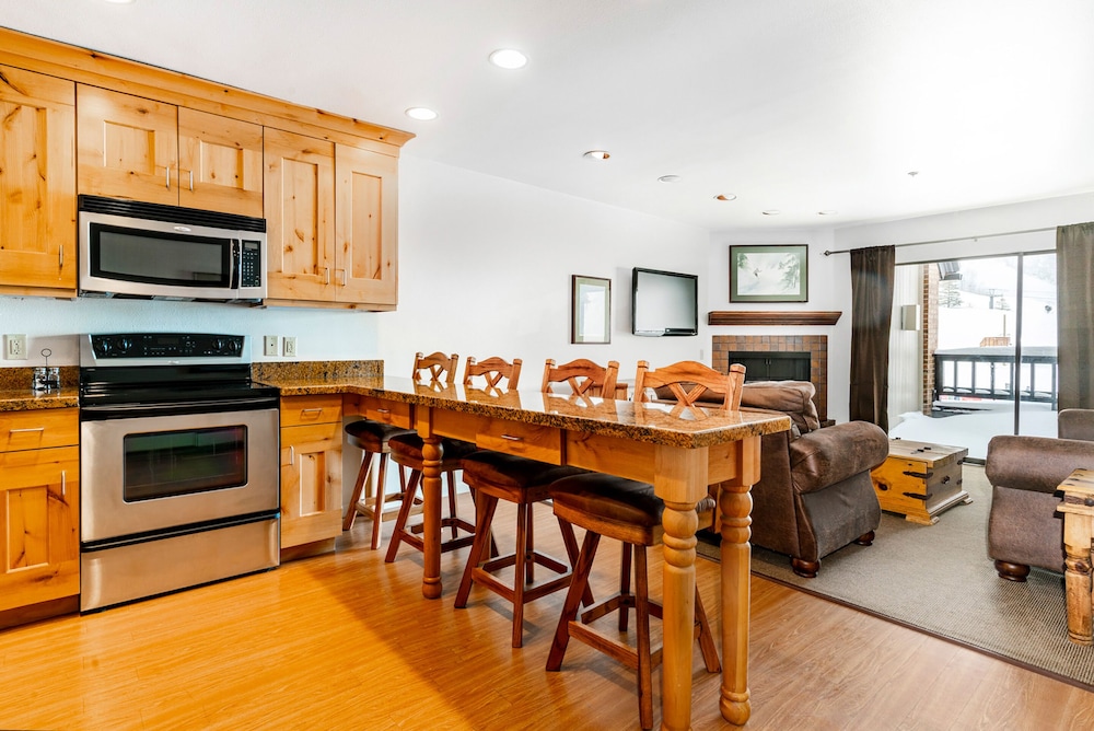 The Loft at Mountain Village by All Seasons Resort Lodging