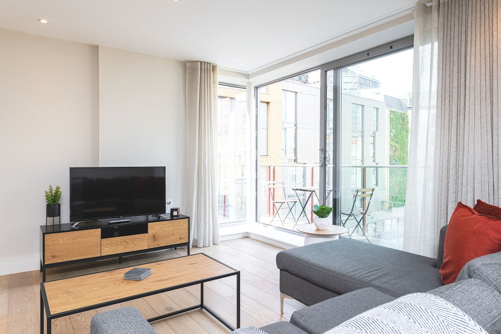 Accomodo London Southbank - Spacious & Elegant Apartments near Big Ben & London Eye