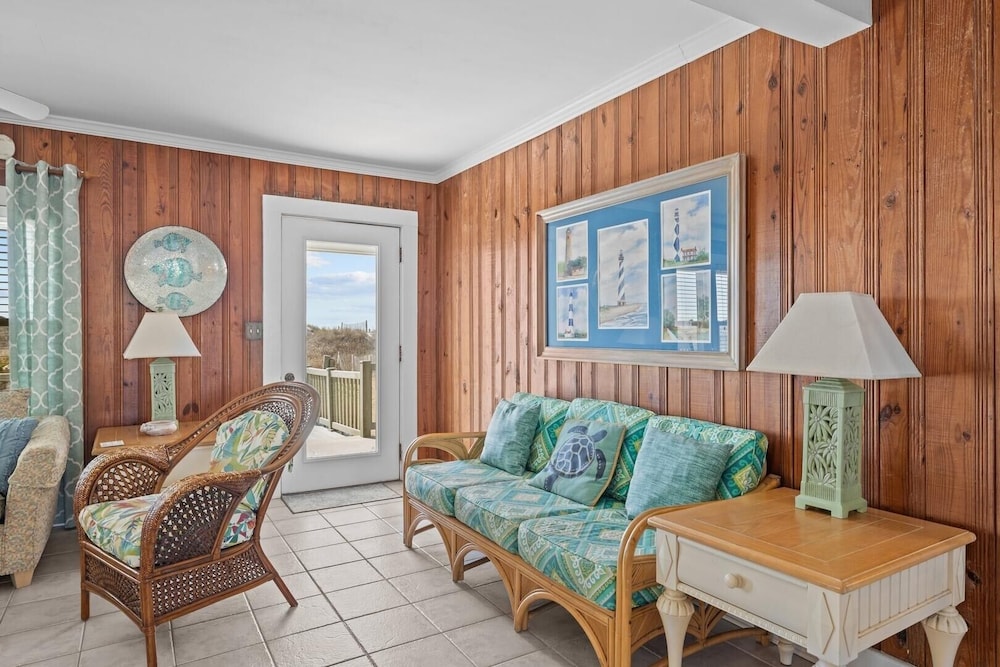 Pollock Cottage 6 Bedroom Home
