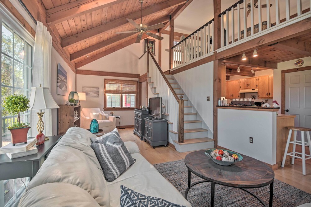 Lovettsville Cottage in Heart of Wine Country - Property Image 17