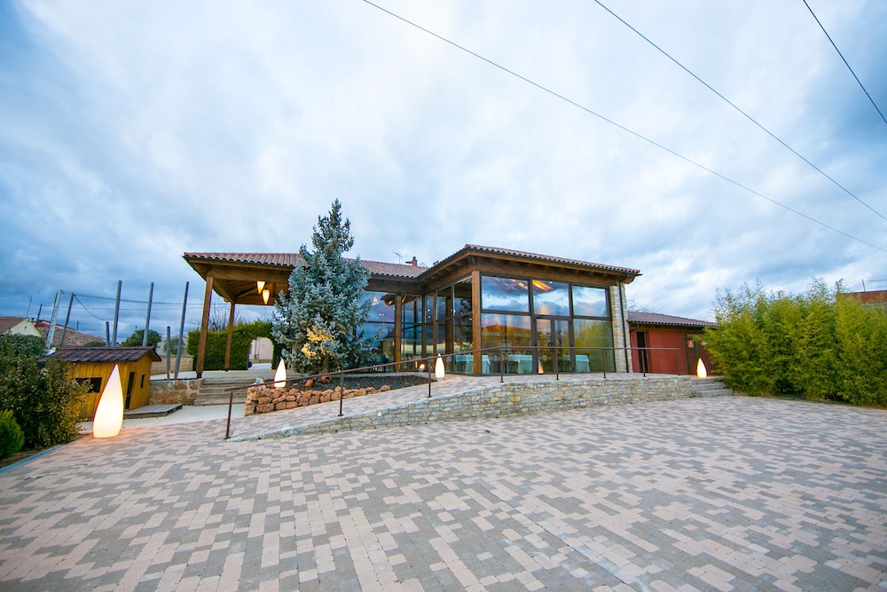 Hotel Restaurante Quintanares - Property Image 73