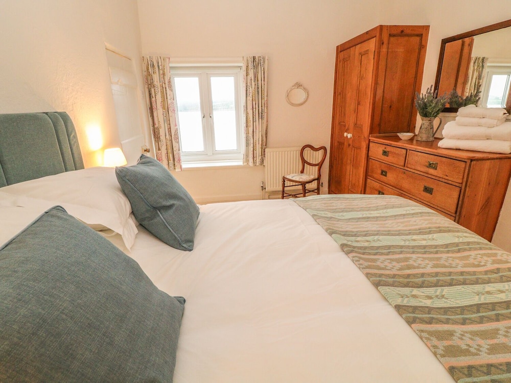 Yelverton Vacations - Clamoak Cottage - Property Image 11