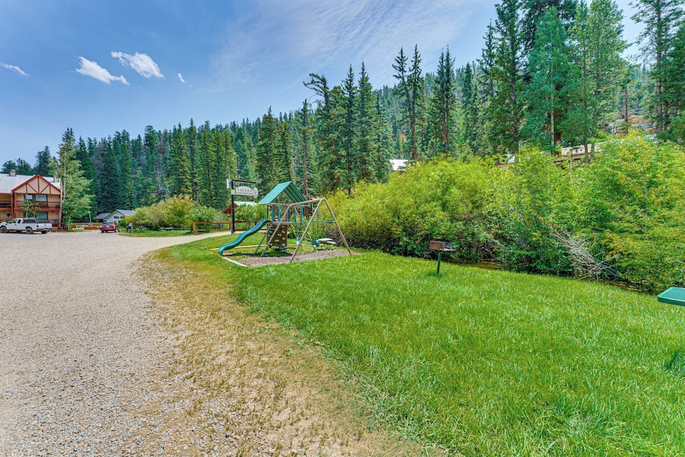 Bike, Hike & Ski: Creek-view Condo in Red River!