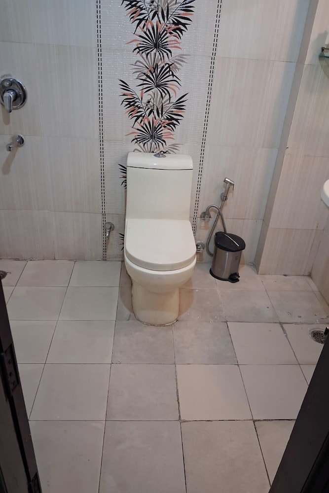 Metrolink Apartment & Suites-East Of Kailash