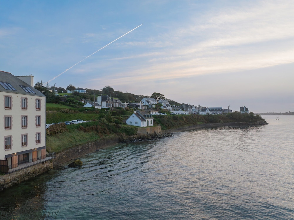 Apartment in Landeda With Beachfront Views