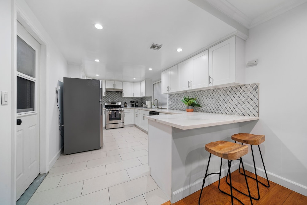 @ Marbella Lane - Serene and Pristine Home
