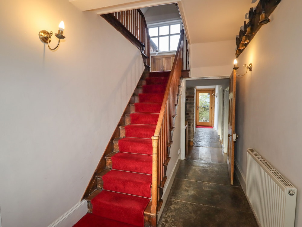 Wayside House