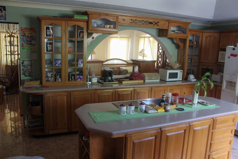 Kool Rooms Guest House