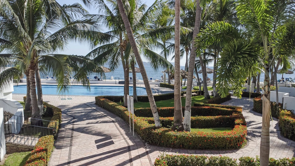 Flat with Unbeatable Views & 2 Bedrooms
