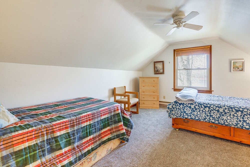 Coldwater Vacations - Waterfront Cottage w/ Dock on Dragon Lake! - Property Image 21