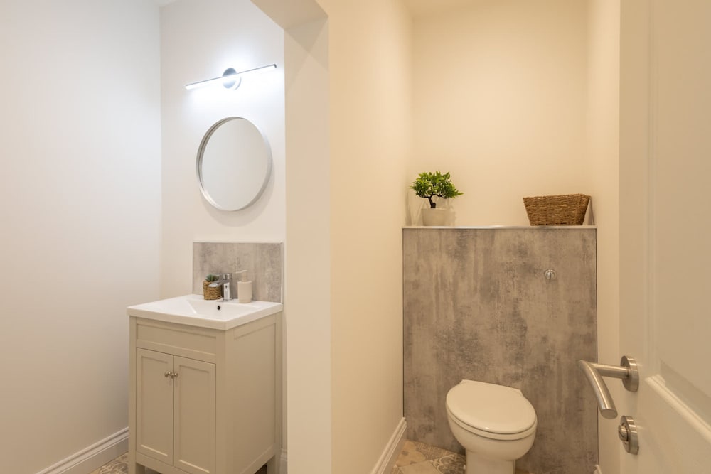 Host Stay Apartment 2 King s Court