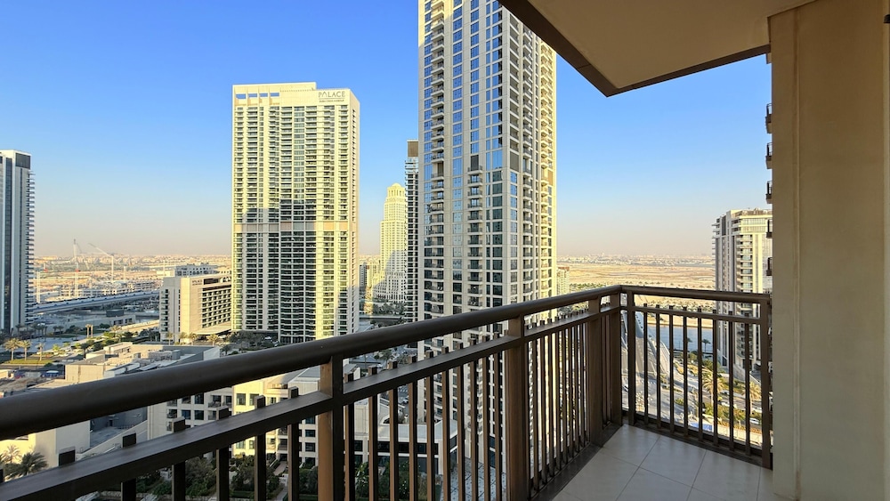 Luxury 2 Bedroom Creek Side