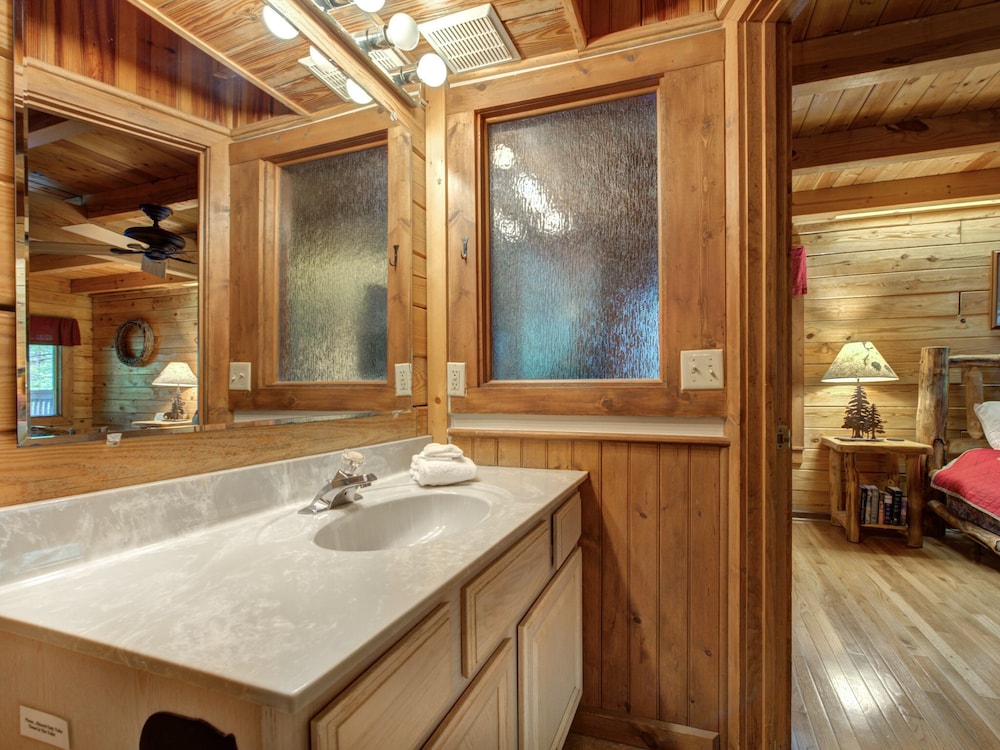 Buckhorn by Jackson Mountain Rentals view 3