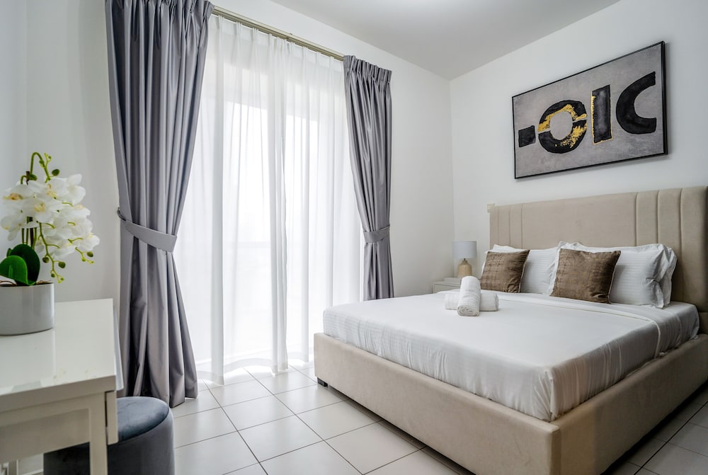 Tanin - Exquisite Marina View Apartment With Balcony photo 5
