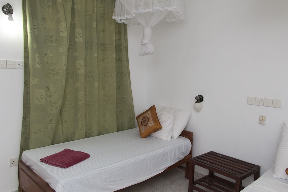 Thuruliya Lodge Habarana