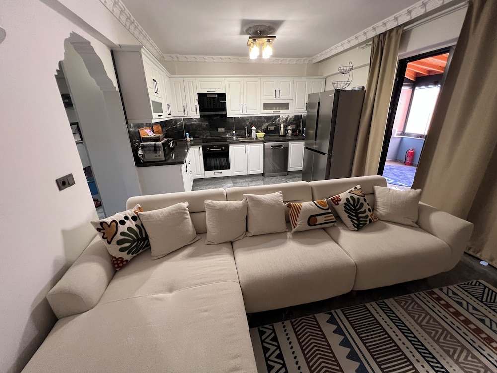 Beşer Turizm - Avşa Adası Çınar Koyu