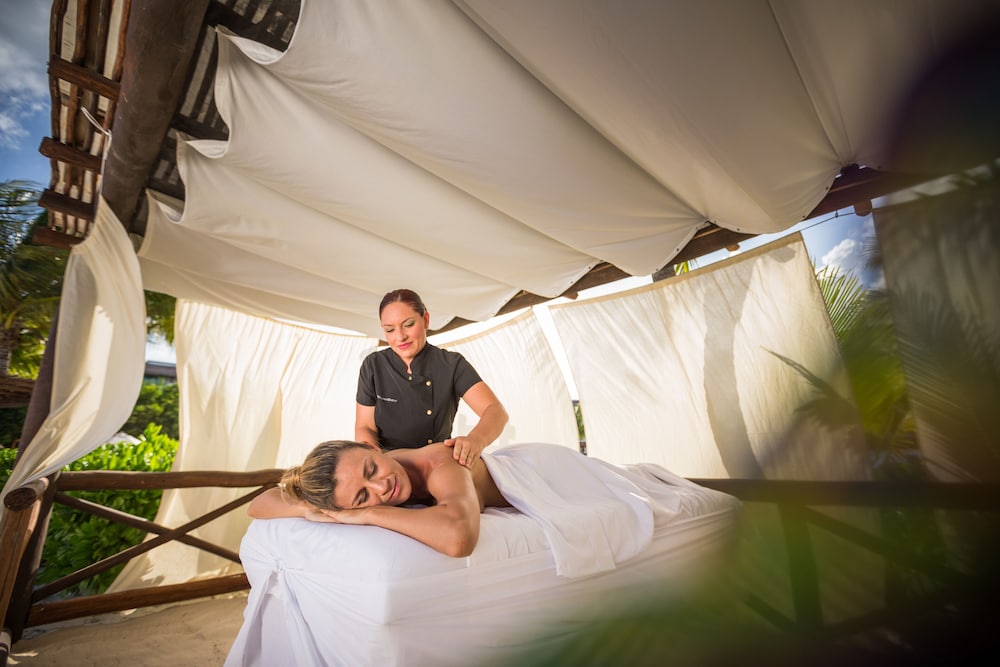 BlueBay Grand Esmeralda All Inclusive - Property Image 15