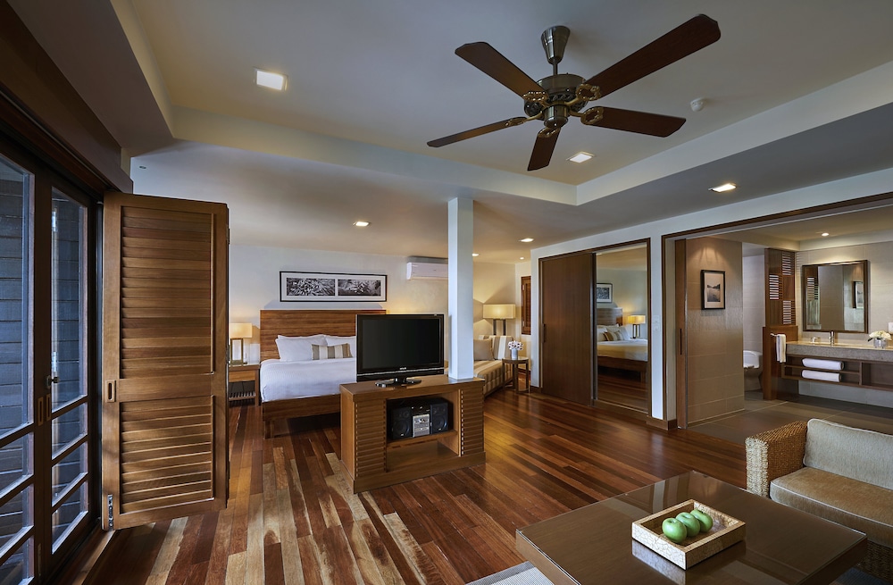 The Taaras Beach & Spa Resort 32