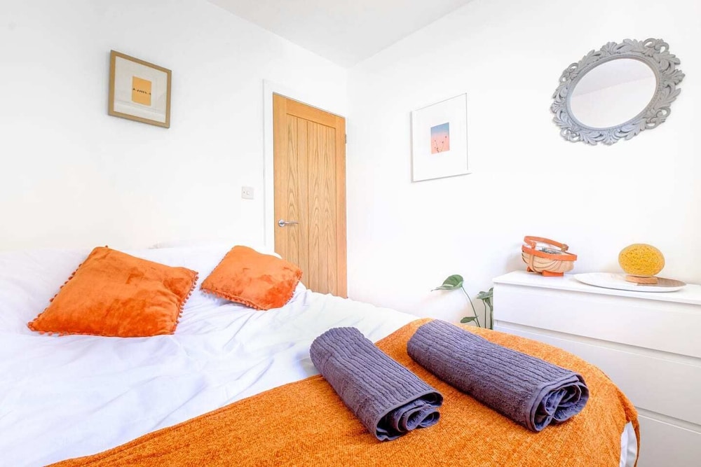Karah Suites - Bristol Filton view 2