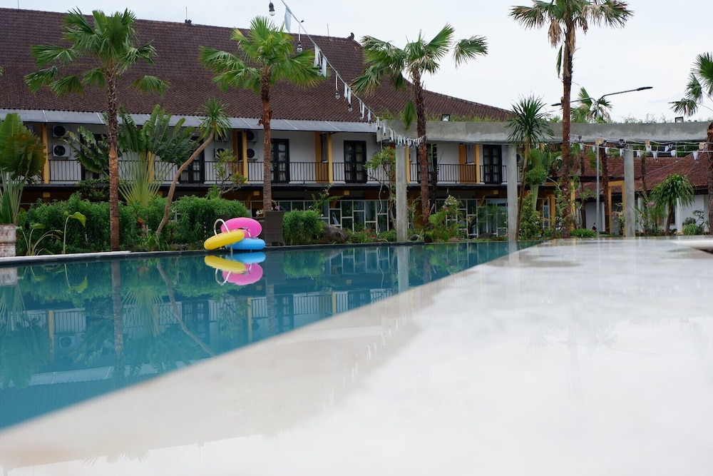 Ataya Hotel by Qinarya