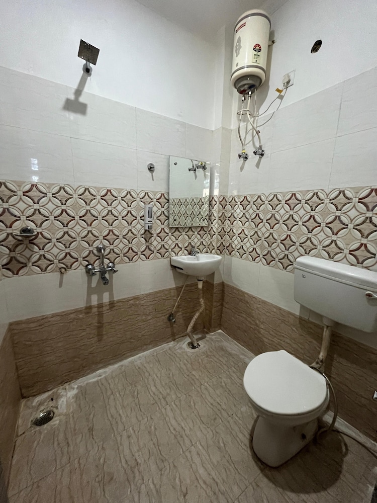 Staylo Masterprice Inn