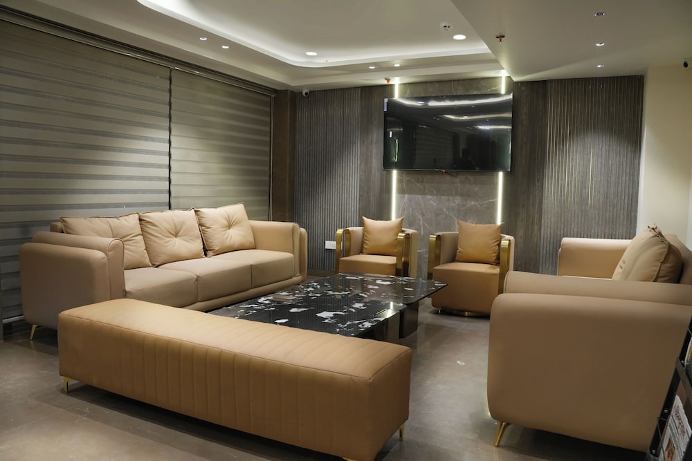 Hotel Mountain Bliss new delhi
