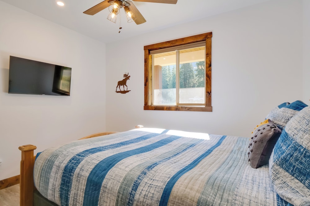 Aspen Grove Views: Spacious Duplex 5 Mi to Breck