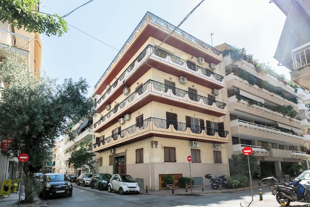 Anatoli - Athenian 2-BR Apartment in Athens