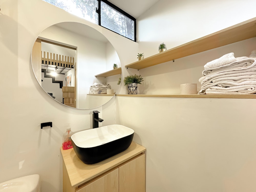 Frontera by Roots Rentals