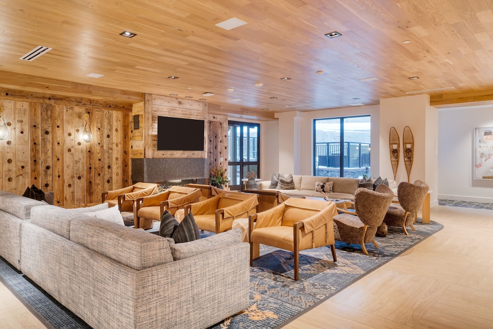 Alpine Oasis Luxury Living Near Vail With Outdoor Oasis Pool and Game Room