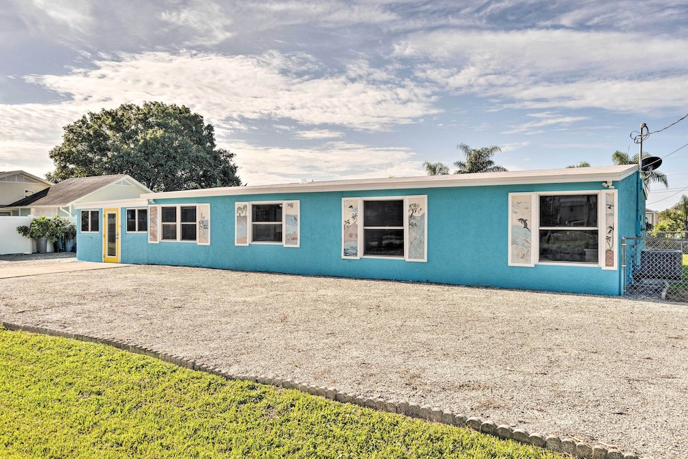 Family-friendly Englewood Rental w/ Canal Views! view 4