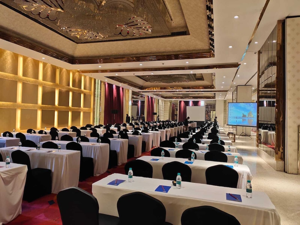 Meetings & Events