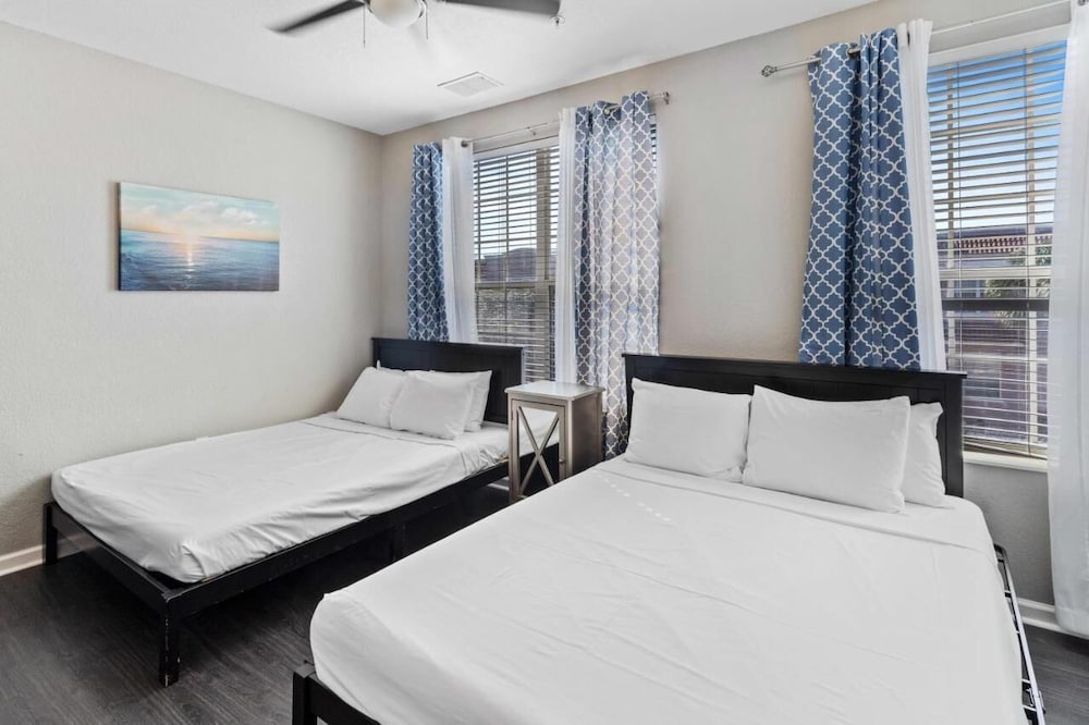 Vista Cay Swanky
