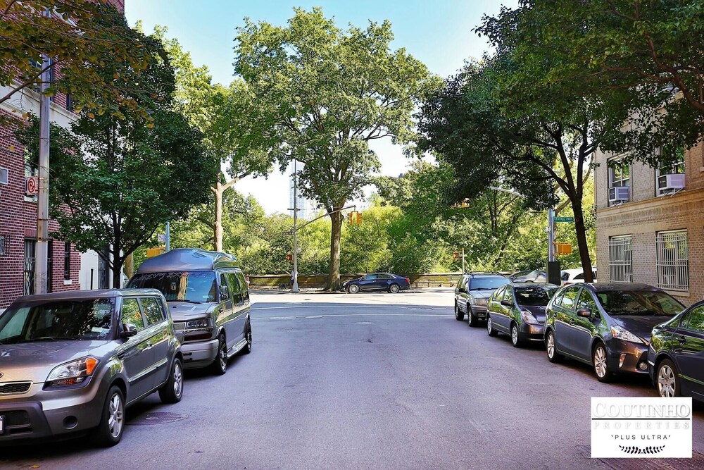 New 2 Bedroom Apt Next To Central Park West