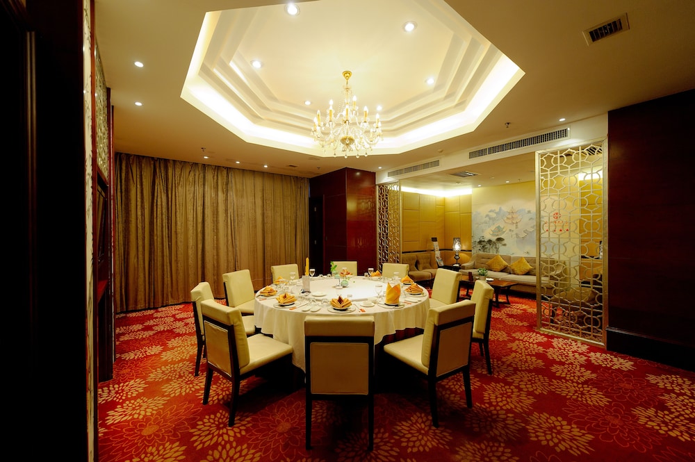 Xingsha Huatian Grand Hotel