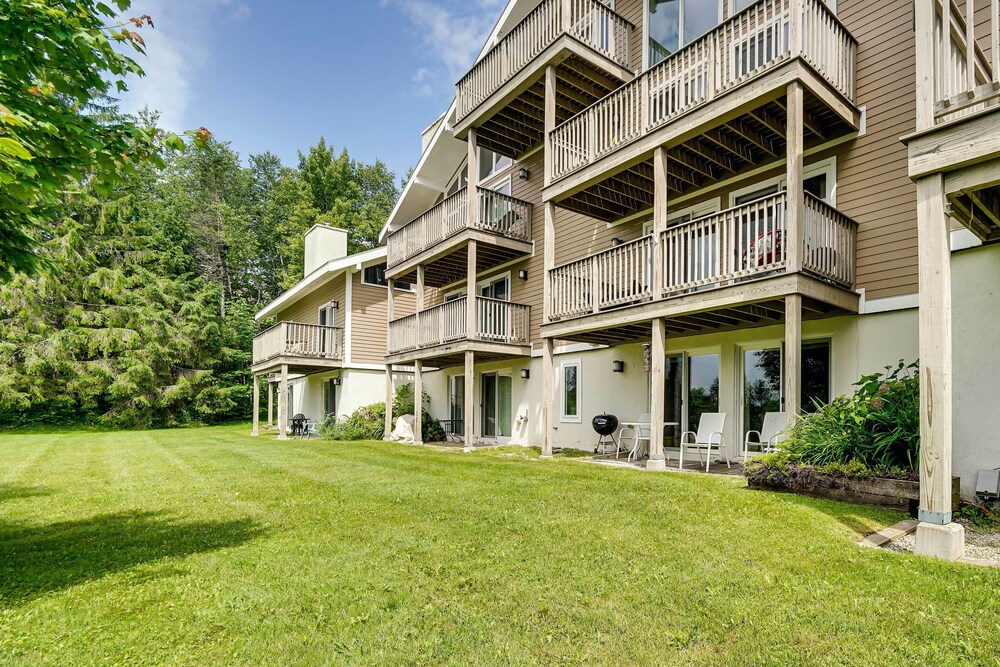 Adventure Home: Trails, Pool, Gym & Tennis Access view 4