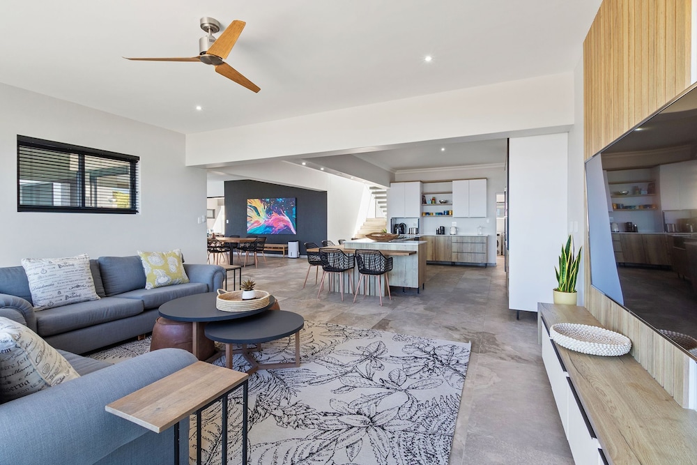 31 Flamink Crescent Ave