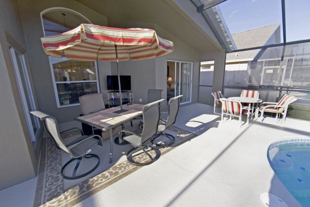 Luxury Home near Restaurants