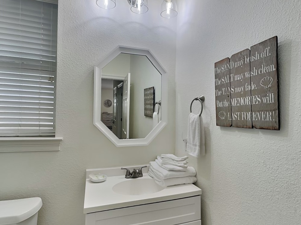 Sunny Beach by Southern Vacation Rentals