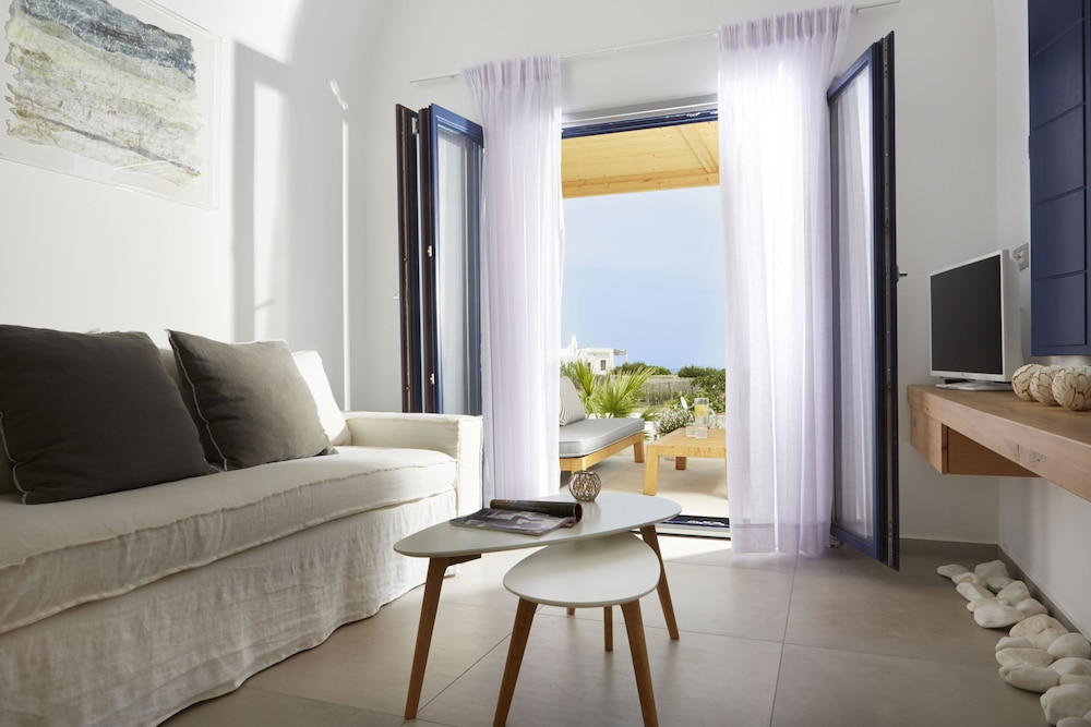 Amor Hideaway Villas