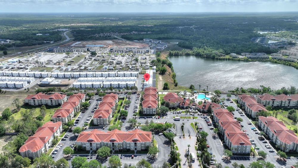 Harmony Haven Boutique Townhome At Azzure Resort Near Disney By Shine Villas 6 Bedroom Townhouse