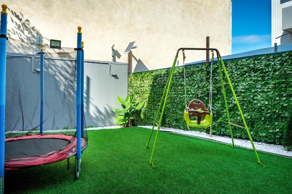 Ariadni Apartment Garden View