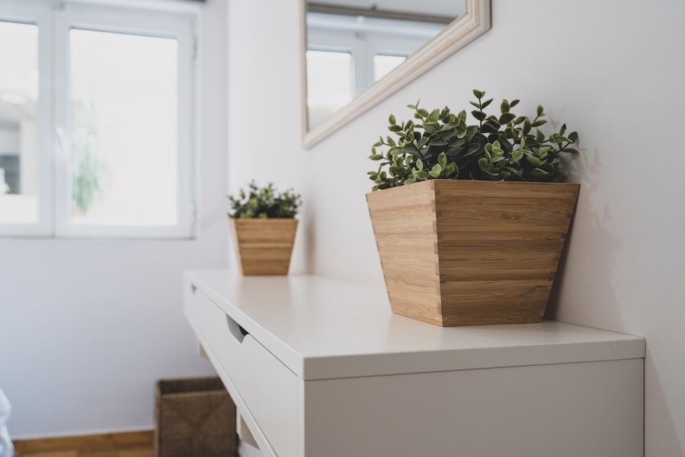 Daydreamers Flat Staircase to Neos Kosmos