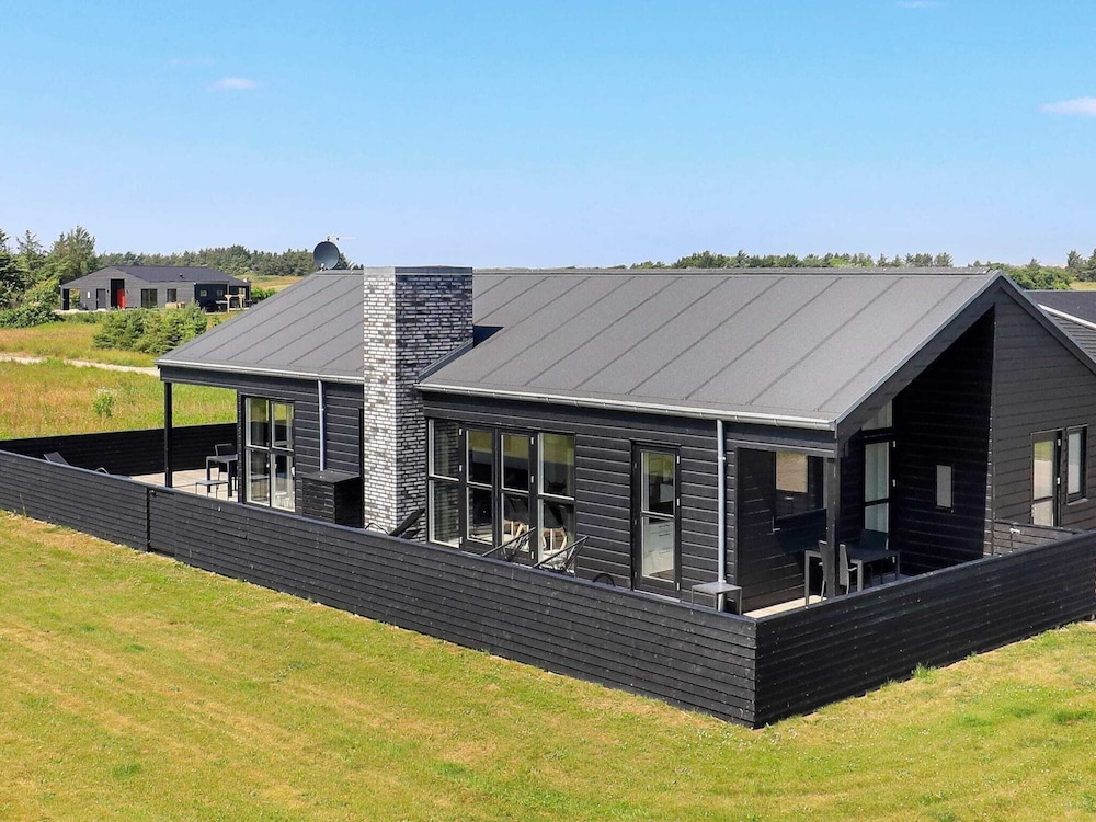 10 Person Holiday Home in Lokken