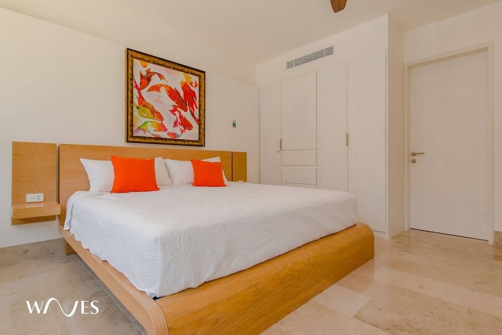 2 Br. Steps Away From the Beach Heated Pool