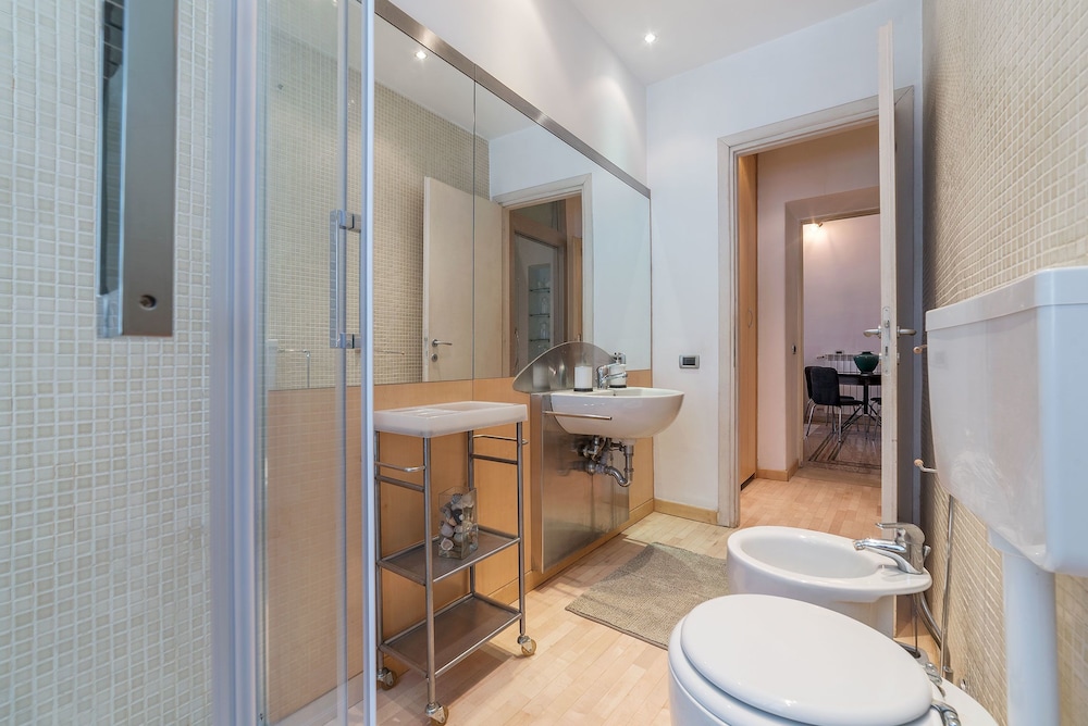 San Giovanni & Colosseo Roomy Flat