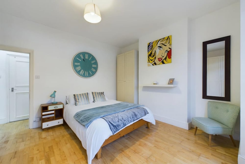 The Putney Hideout - Bright 1bdr Flat