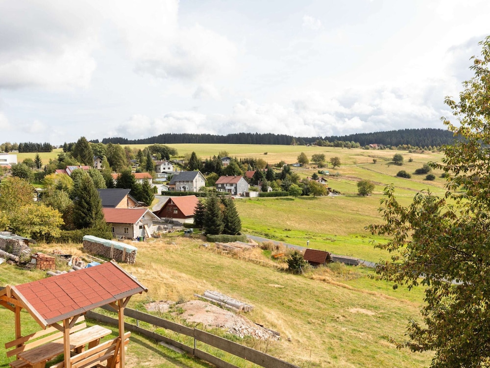 Holzferienhaus in Hinterrod mit Sauna