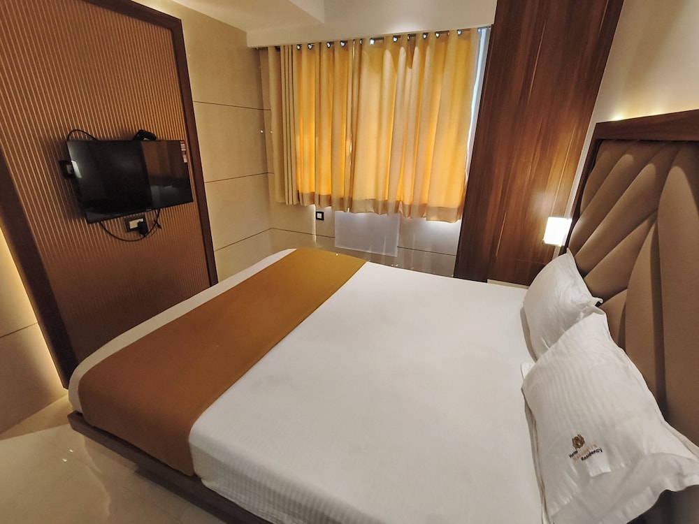 Hotel Nakshatra Residency